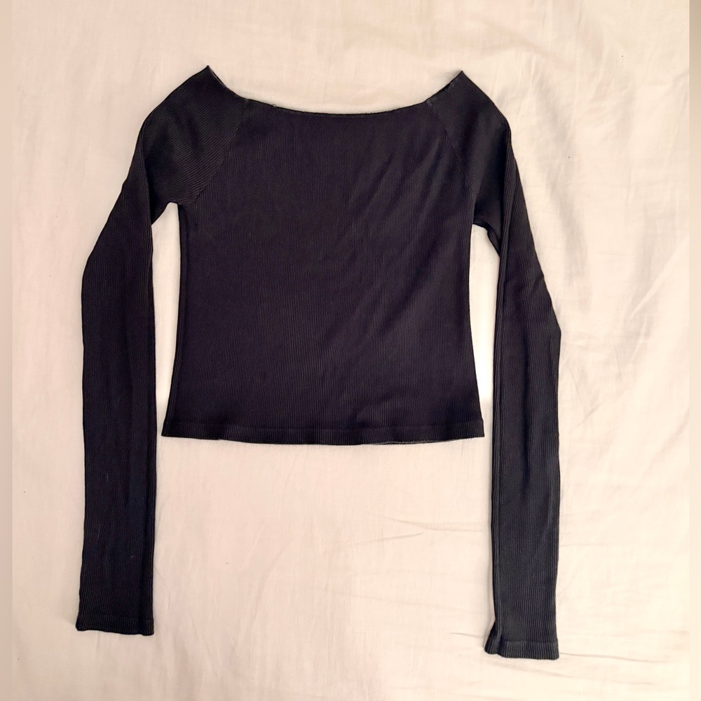Brandy Melville off shoulder Elegant Black Long Sleeve Top